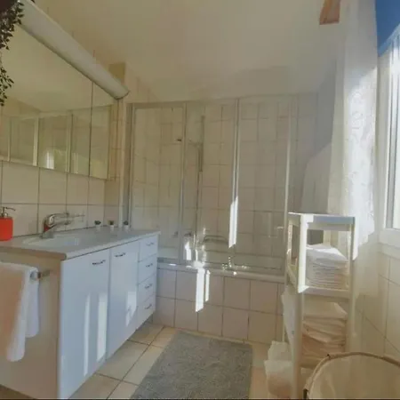 Swiss Thunersee Lägenhet Spiez